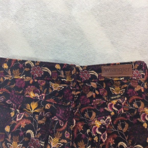 Wrangler Floral Corduroy Pants - Purple and Yellow nwt 6X32 length #336 - Picture 11 of 12